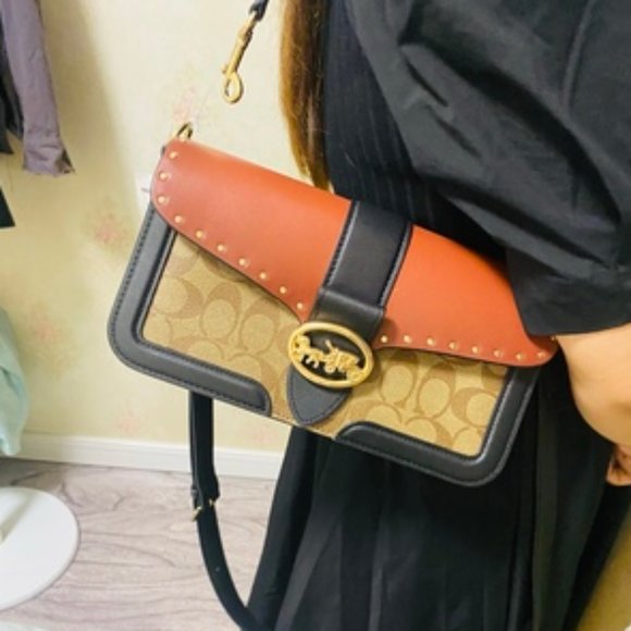 Coach Georgie Flap Carriage Bacchus Bag Shoulder Bag Coach + Georgie Shoulder Bag With Rivets main image 4